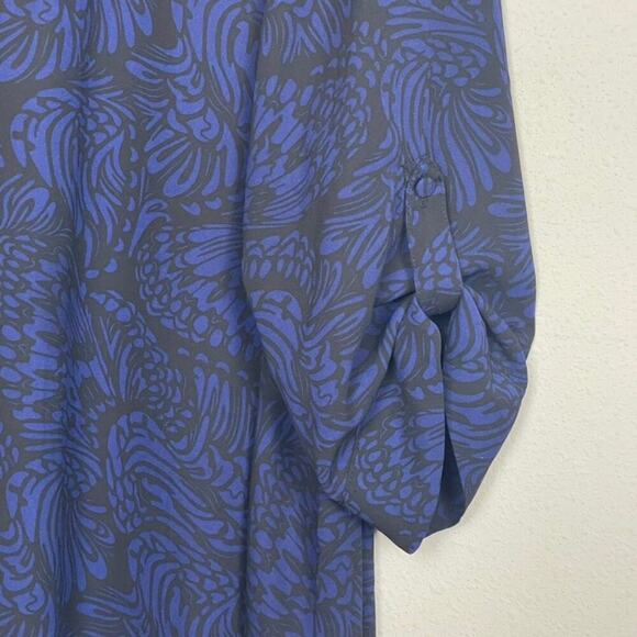 Torrid Top Women's  Sz 1 3/4 Tab‎ Sleeves Blue Black Tunic Career V-Cutout - Picture 4 of 7